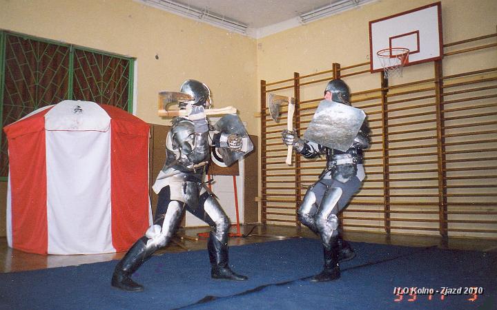 04 Pokaz walki rycerskiej.jpg